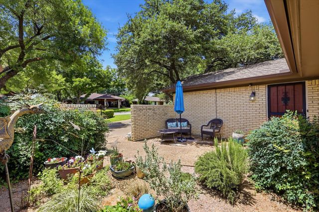 3066 Ponder Place, Dallas, TX 75229