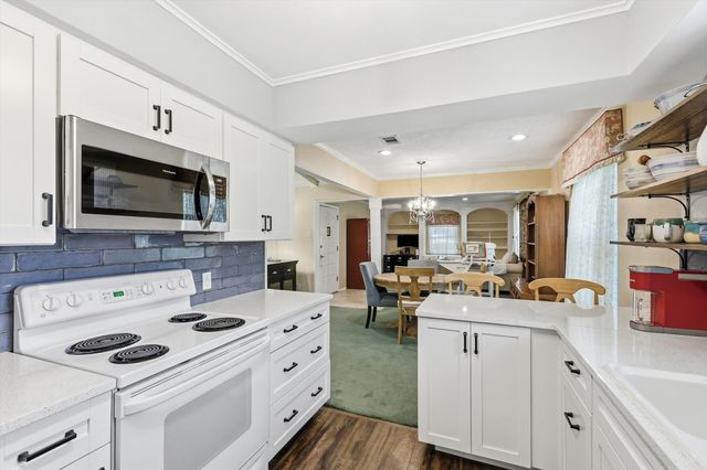3066 Ponder Place, Dallas, TX 75229
