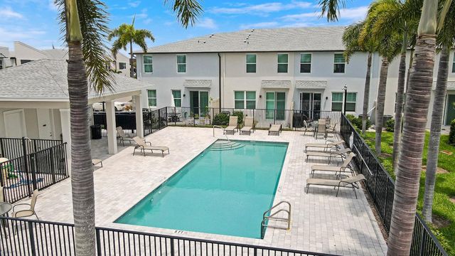 3903 SE Mentmore Lane, Stuart, FL 34997