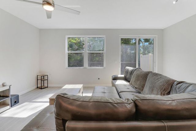 3903 SE Mentmore Lane, Stuart, FL 34997