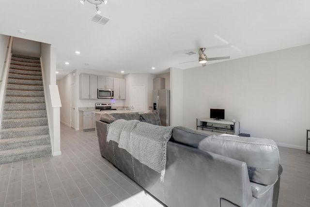 3903 SE Mentmore Lane, Stuart, FL 34997