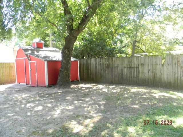 315 S STEWART DR, Haysville, KS 67060