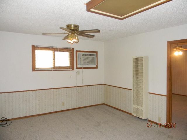 315 S STEWART DR, Haysville, KS 67060