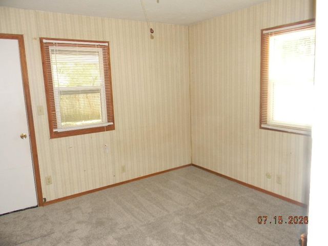 315 S STEWART DR, Haysville, KS 67060