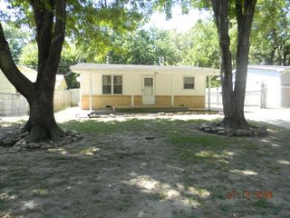 315 S STEWART DR, Haysville, KS 67060