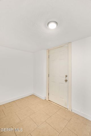 221 CORONADO Road, El Paso, TX 79915