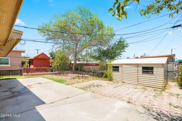 221 CORONADO Road, El Paso, TX 79915