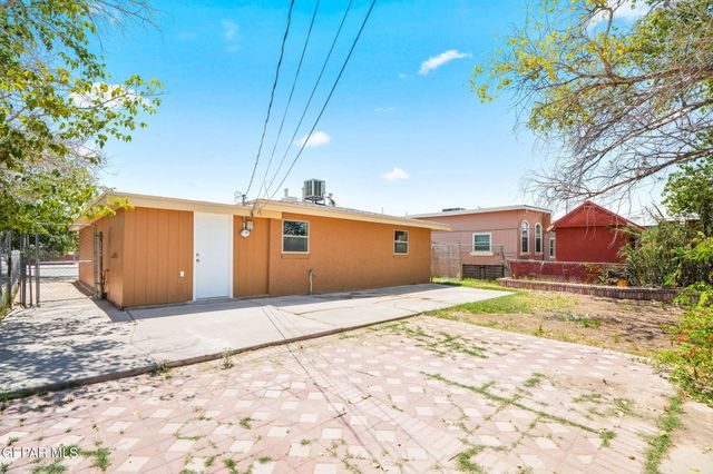 221 CORONADO Road, El Paso, TX 79915