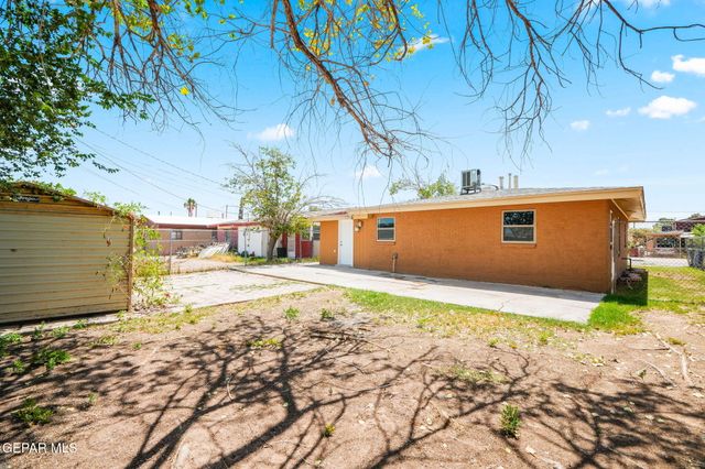221 CORONADO Road, El Paso, TX 79915