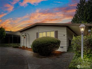 2500 S 370th Street #96, Federal Way, WA 98003