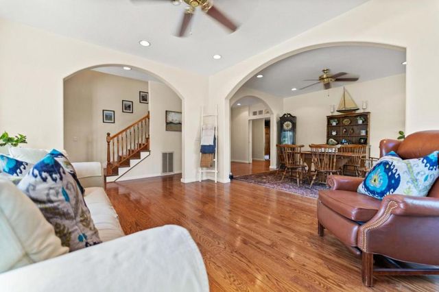16973 Roberts Road, Los Gatos, CA 95032