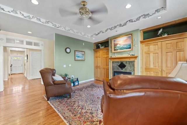 16973 Roberts Road, Los Gatos, CA 95032