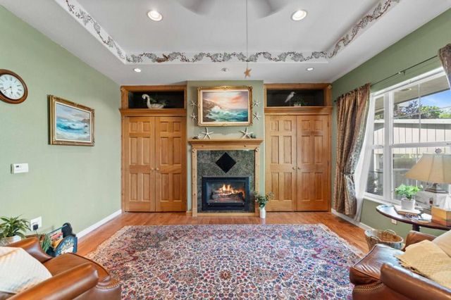 16973 Roberts Road, Los Gatos, CA 95032
