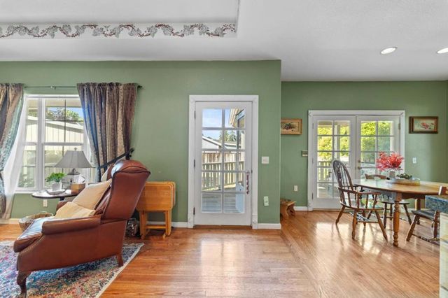 16973 Roberts Road, Los Gatos, CA 95032