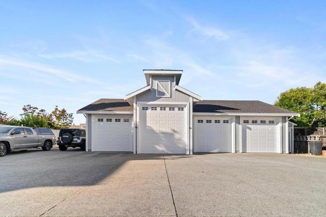 16973 Roberts Road, Los Gatos, CA 95032