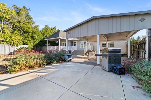 16973 Roberts Road, Los Gatos, CA 95032