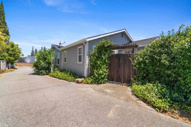 16973 Roberts Road, Los Gatos, CA 95032