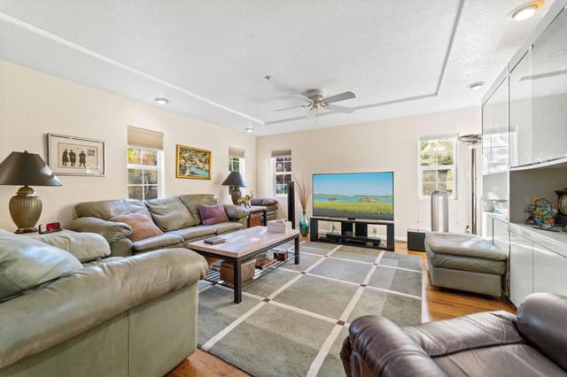 16973 Roberts Road, Los Gatos, CA 95032
