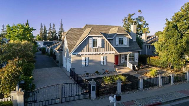 16973 Roberts Road, Los Gatos, CA 95032