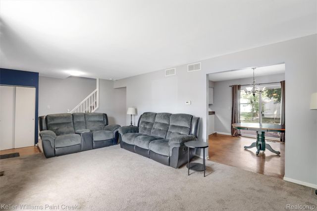23196 Purdue Avenue, Farmington Hills, MI 48336