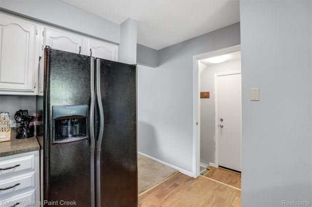 23196 Purdue Avenue, Farmington Hills, MI 48336