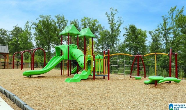 311 HALIFAX LANE, Chelsea, AL 35043