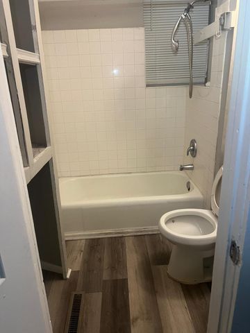 2515 Girard Avenue N, Minneapolis, MN 55411