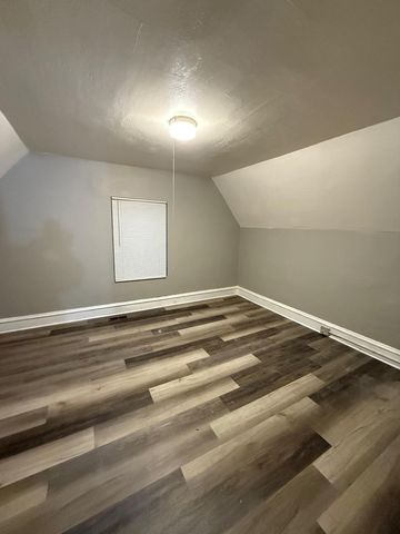 2515 Girard Avenue N, Minneapolis, MN 55411