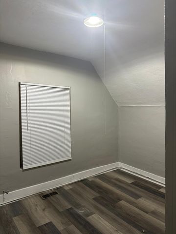 2515 Girard Avenue N, Minneapolis, MN 55411