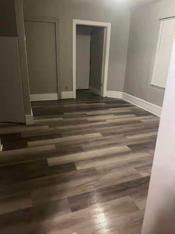 2515 Girard Avenue N, Minneapolis, MN 55411