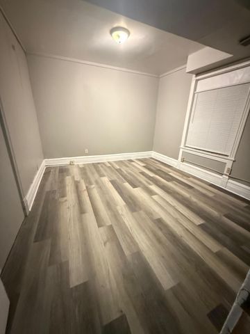 2515 Girard Avenue N, Minneapolis, MN 55411