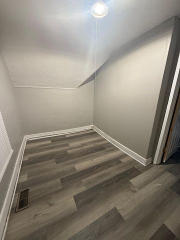 2515 Girard Avenue N, Minneapolis, MN 55411