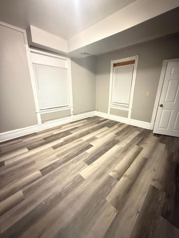 2515 Girard Avenue N, Minneapolis, MN 55411