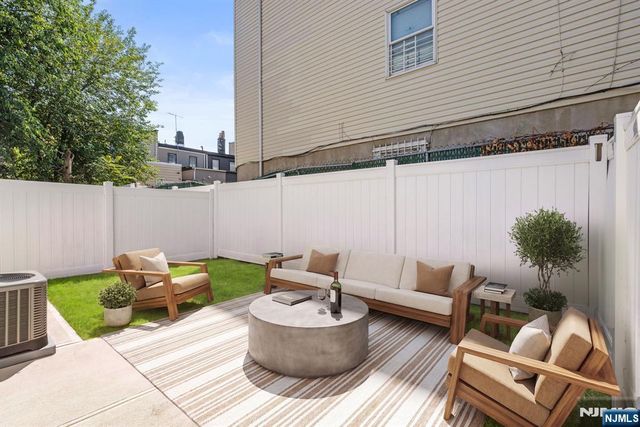 1001 Summit Avenue 1, Jersey City, NJ 07307