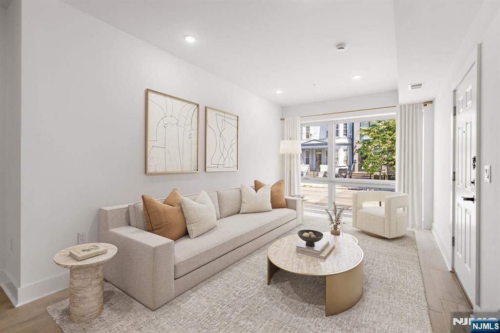 1001 Summit Avenue 1, Jersey City, NJ 07307