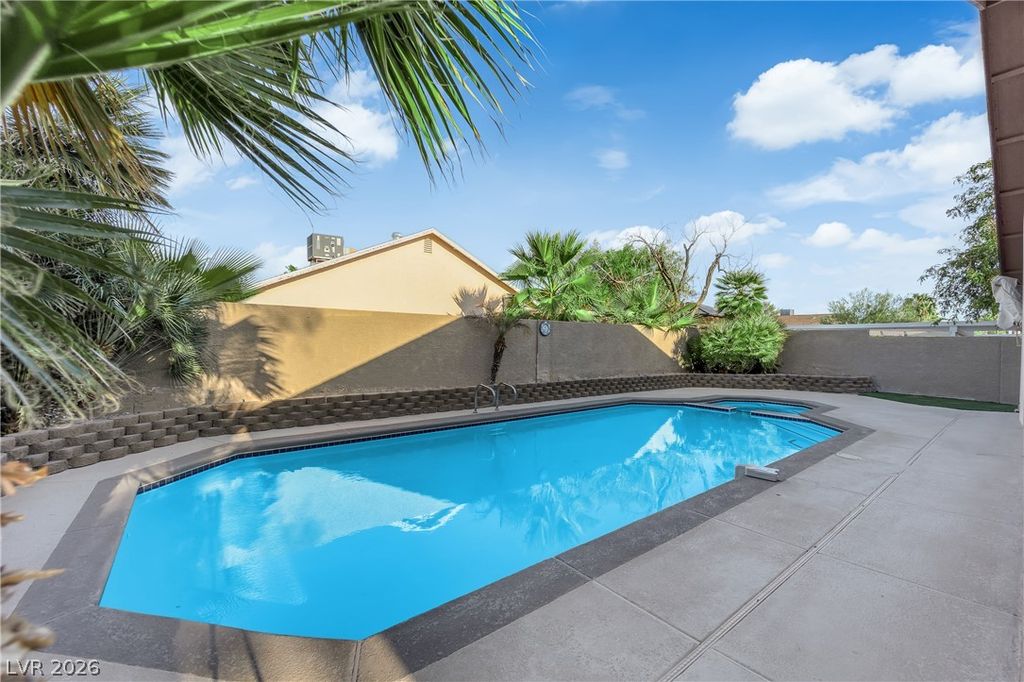2353 Moorpark Way, Henderson, NV 89014 — exterior