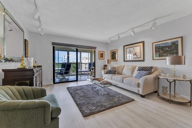 14475 Strathmore Lane 703, Delray Beach, FL 33446