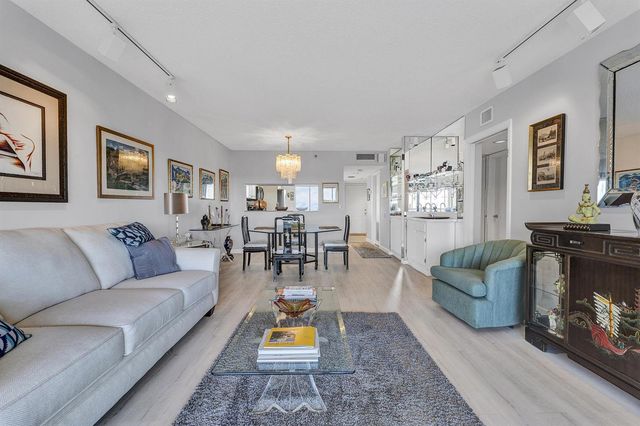 14475 Strathmore Lane 703, Delray Beach, FL 33446