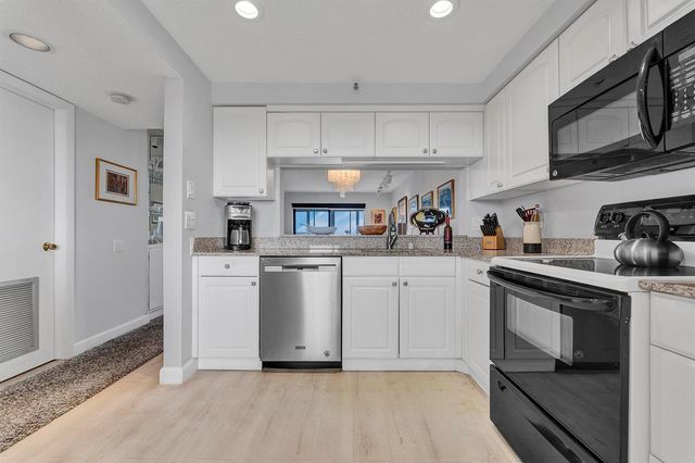 14475 Strathmore Lane 703, Delray Beach, FL 33446