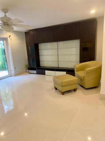 8909 SW 108th Cir Court, Miami, FL 33176