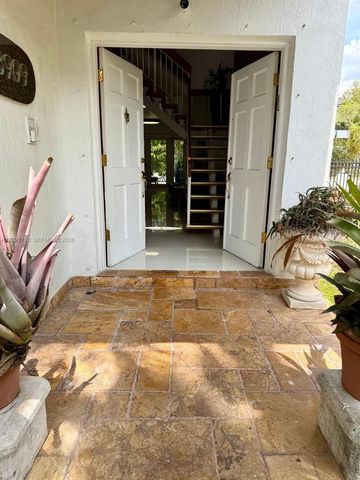 8909 SW 108th Cir Court, Miami, FL 33176
