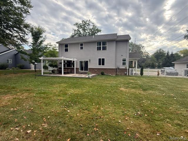 16135 Henry Ruff Street, Livonia, MI 48154