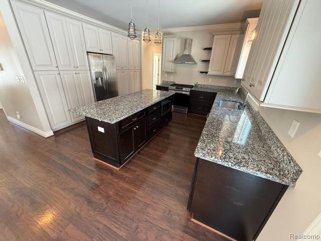 16135 Henry Ruff Street, Livonia, MI 48154