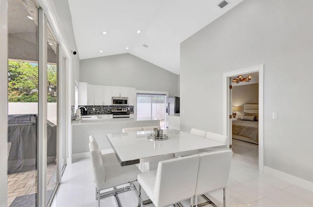 7 Wyndham Lane, Palm Beach Gardens, FL 33418