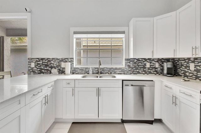 7 Wyndham Lane, Palm Beach Gardens, FL 33418