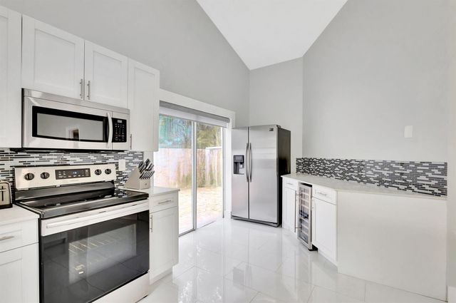 7 Wyndham Lane, Palm Beach Gardens, FL 33418