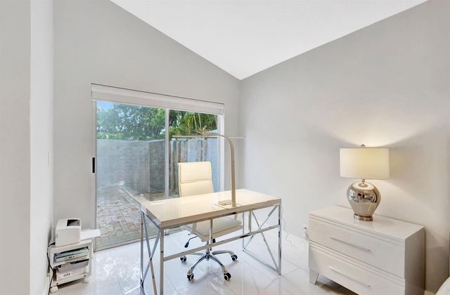 7 Wyndham Lane, Palm Beach Gardens, FL 33418