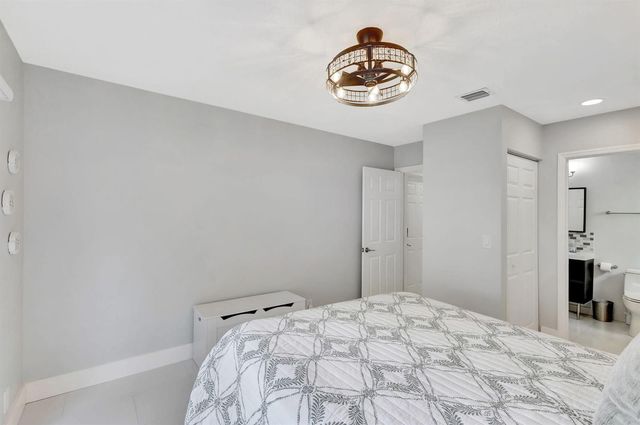 7 Wyndham Lane, Palm Beach Gardens, FL 33418