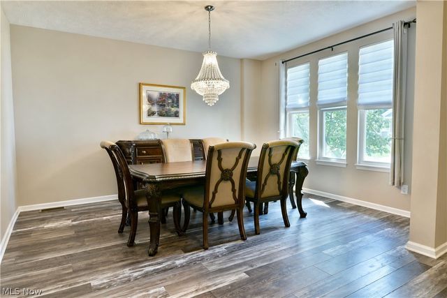 987 Hawkin Lane, Aurora, OH 44202