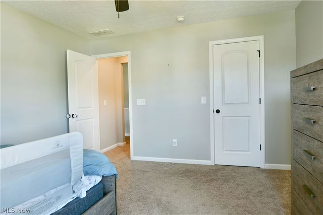 987 Hawkin Lane, Aurora, OH 44202